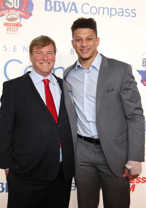patrick mahomes agent leigh steinberg